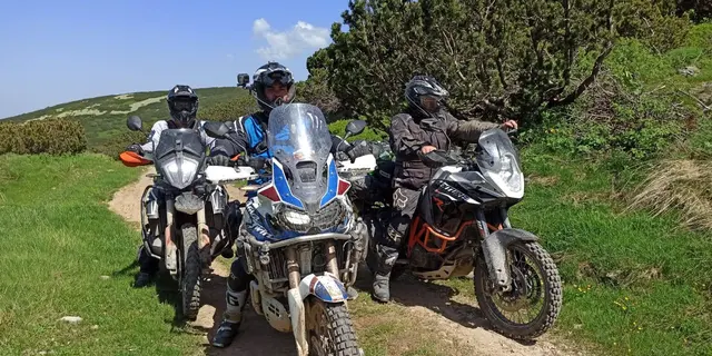 Fotografie z motocyklové výpravy Na dvou kolech